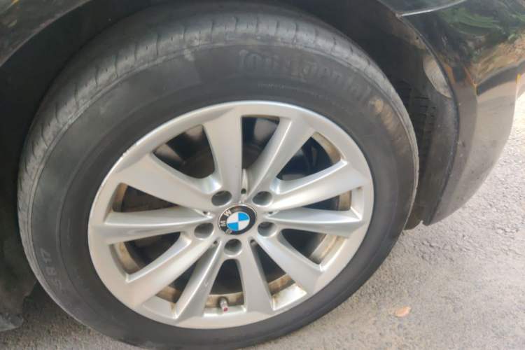 Used BMW 5 Series 2013 525Li Luxury Model Right Front Wheel Hub
