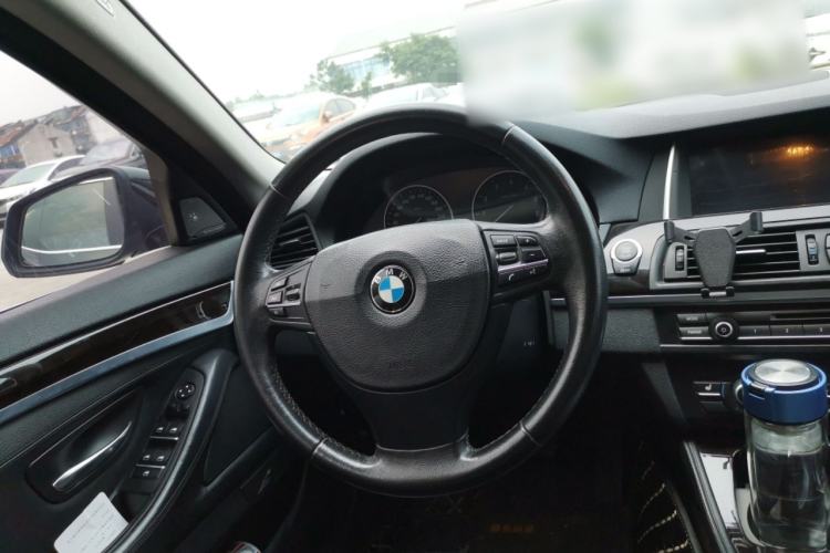 Used BMW 5 Series 2013 525Li Leading Model Steering Wheel