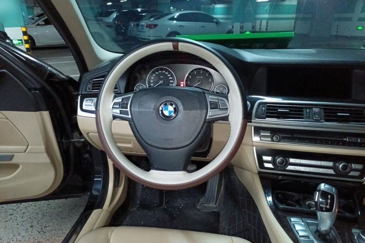 Used BMW 5 Series 2013 525Li Luxury Model Steering Wheel