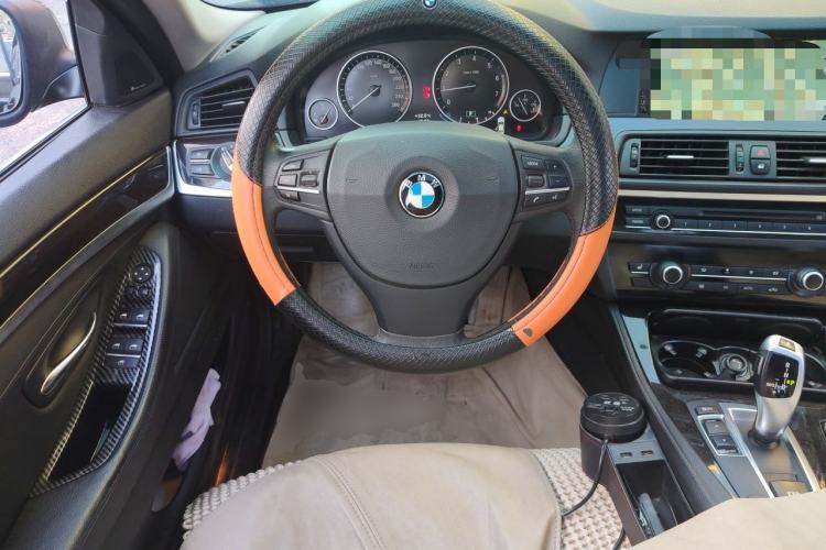 Used BMW 5 Series 2013 525Li Luxury Model Steering Wheel