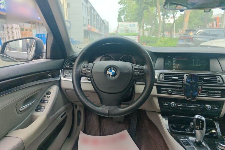 Used BMW 5 Series 2013 525Li Luxury Model Steering Wheel