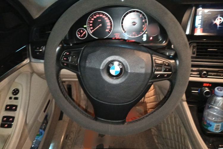 Used BMW 5 Series 2013 520Li Elegant Edition Steering Wheel