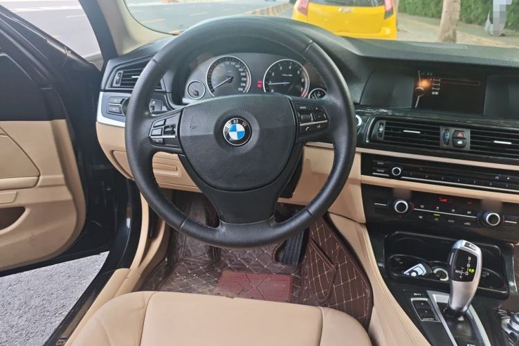 Used BMW 5 Series 2013 520i Elegant Edition Steering Wheel