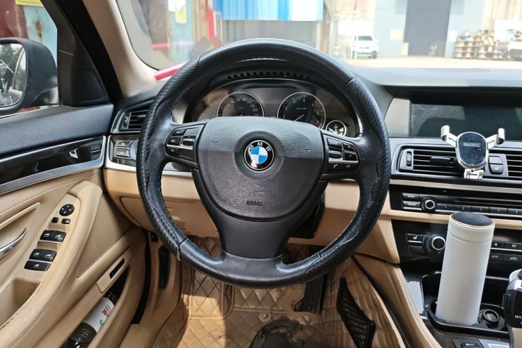 Used BMW 5 Series 2013 525Li Luxury Model Steering Wheel