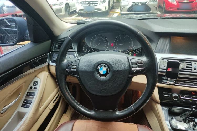 Used BMW 5 Series 2013 520Li Elegant Edition Steering Wheel