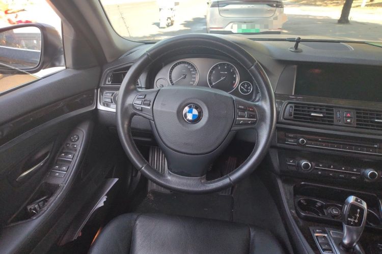 Used BMW 5 Series 2013 525Li Luxury Model Steering Wheel