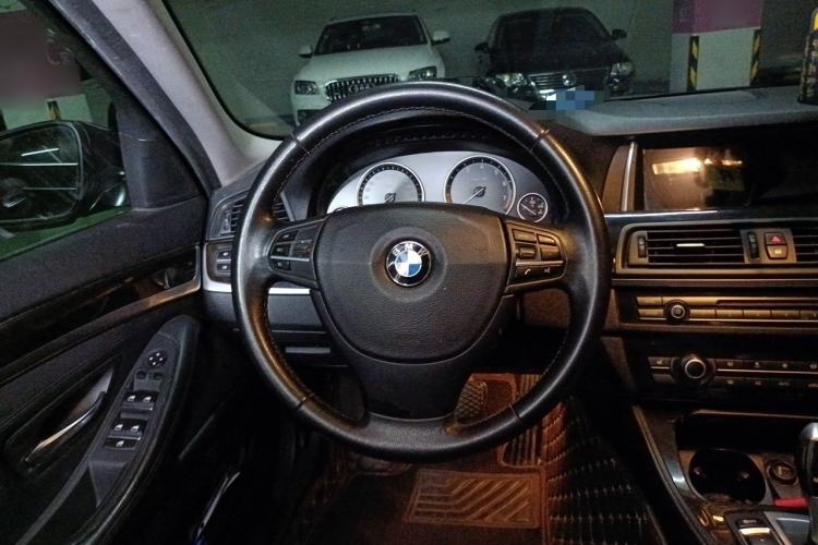 Used BMW 5 Series 2013 525Li Leading Model Steering Wheel