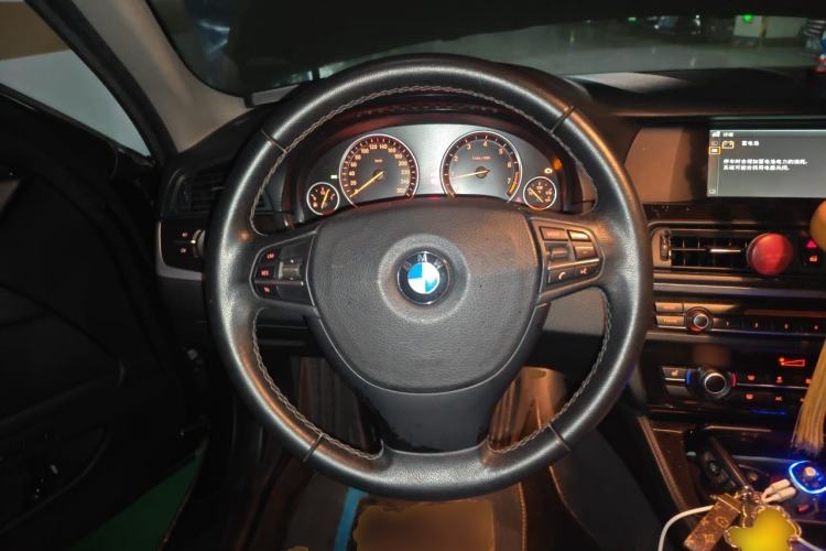 Used BMW 5 Series 2013 525Li Leading Model Steering Wheel