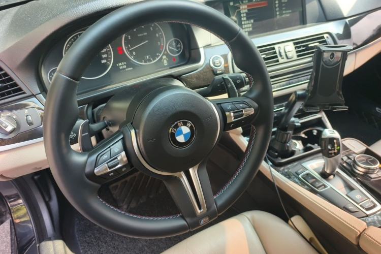 Used BMW 5 Series 2013 525Li Luxury Model Steering Wheel