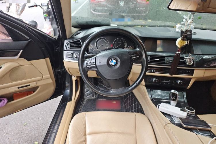 Used BMW 5 Series 2013 520Li Elegant Edition Steering Wheel