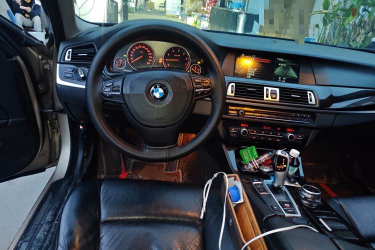Used BMW 5 Series 2013 525Li Luxury Model Steering Wheel