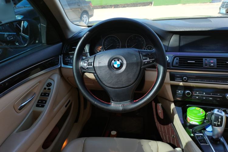 Used BMW 5 Series 2013 525Li Luxury Model Steering Wheel