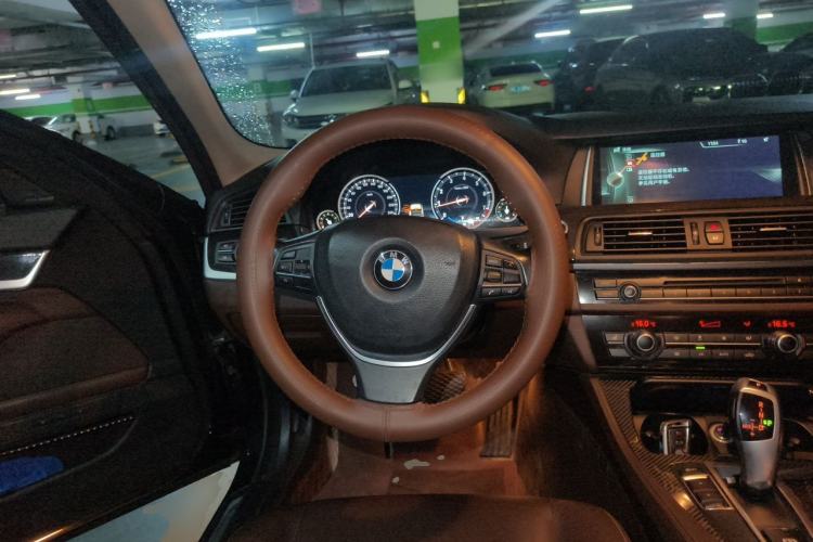 Used BMW 5 Series 2013 525Li Leading Model Steering Wheel