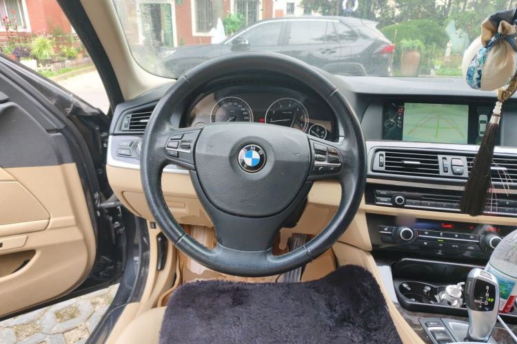 Used BMW 5 Series 2013 525Li Luxury Model Steering Wheel