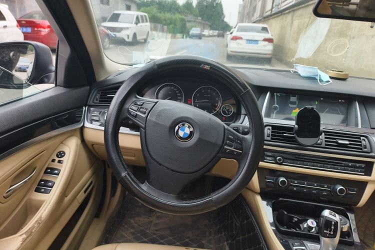 Used BMW 5 Series 2013 520Li Elegant Edition Steering Wheel
