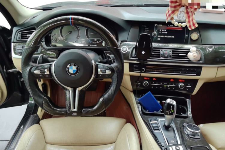Used BMW 5 Series 2013 530Li Luxury Model Steering Wheel