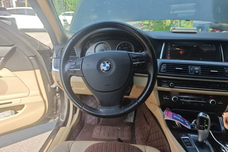 Used BMW 5 Series 2013 525Li Leading Model Steering Wheel