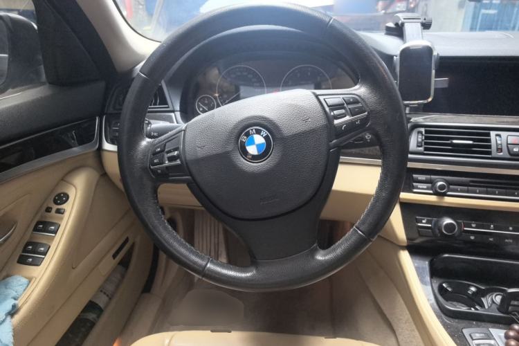 Used BMW 5 Series 2013 525Li Luxury Model Steering Wheel