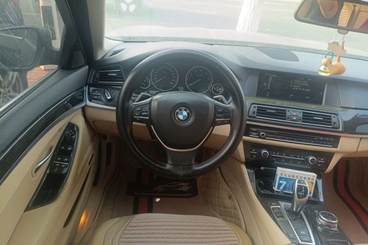 Used BMW 5 Series 2013 535Li Leading Model Steering Wheel