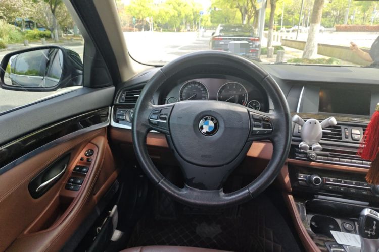 Used BMW 5 Series 2013 525Li Leading Model Steering Wheel