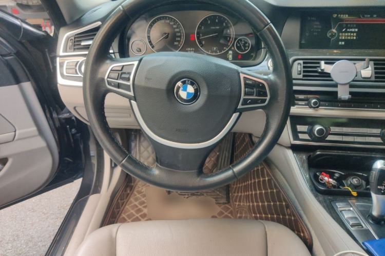 Used BMW 5 Series 2013 525Li Luxury Model Steering Wheel