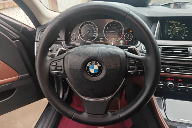 Used BMW 5 Series 2013 535Li Leading Model Steering Wheel