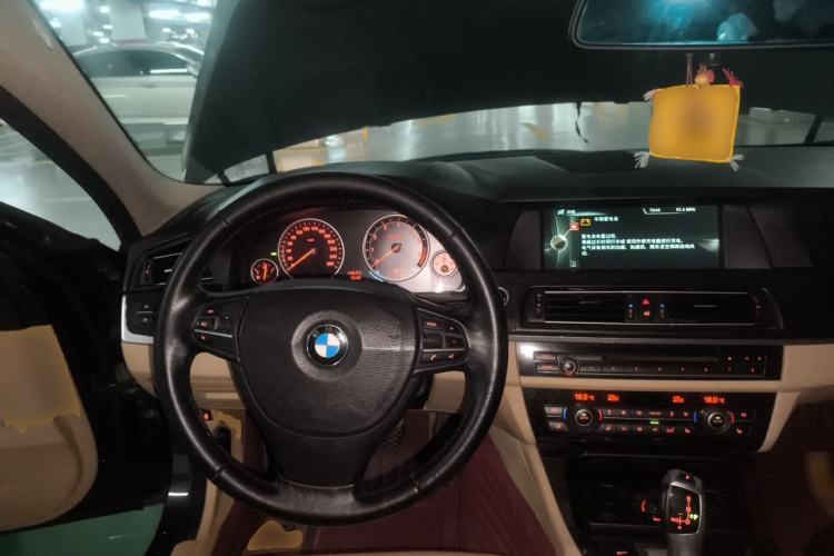 Used BMW 5 Series 2013 530Li Luxury Model Steering Wheel