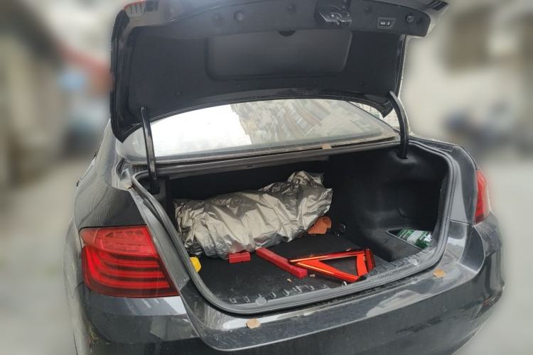 Used BMW 5 Series 2013 520Li Elegant Edition Trunk