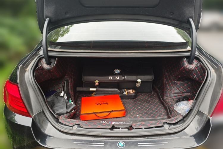 Used BMW 5 Series 2013 525Li Luxury Model Trunk