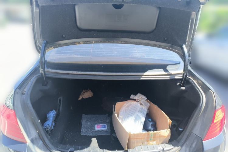 Used BMW 5 Series 2013 525Li Leading Model Trunk