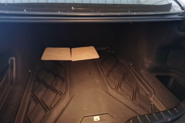 Used BMW 5 Series 2013 530Li Luxury Model Trunk