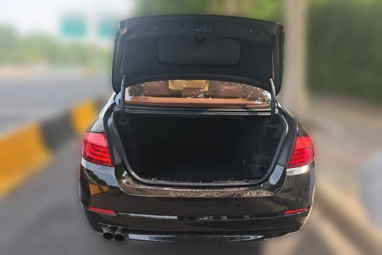 Used BMW 5 Series 2013 520i Elegant Edition Trunk