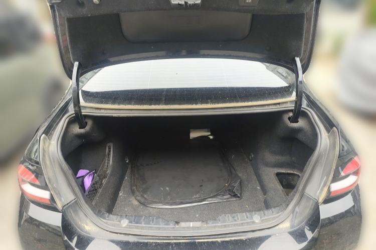 Used BMW 5 Series 2013 525Li Leading Model Trunk