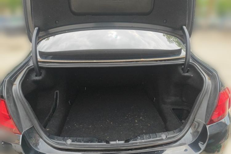 Used BMW 5 Series 2013 525Li Luxury Model Trunk