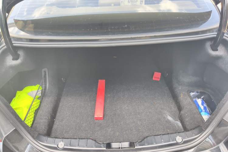 Used BMW 5 Series 2013 525Li Luxury Model Trunk