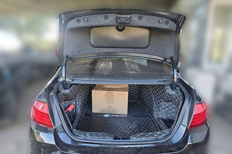 Used BMW 5 Series 2013 525Li Zhuole Edition Trunk