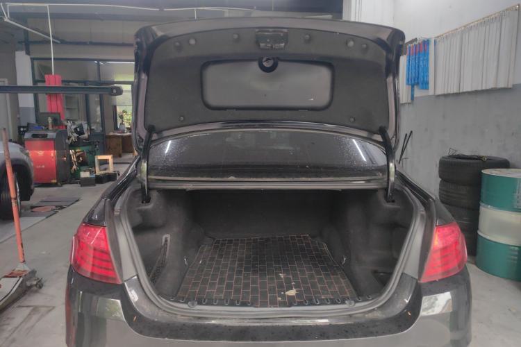 Used BMW 5 Series 2013 520Li Elegant Edition Trunk