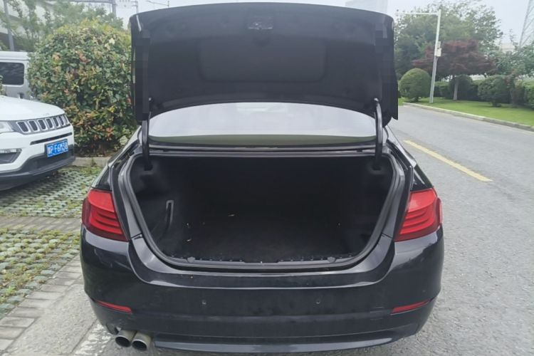 Used BMW 5 Series 2013 530Li Leading Model Trunk
