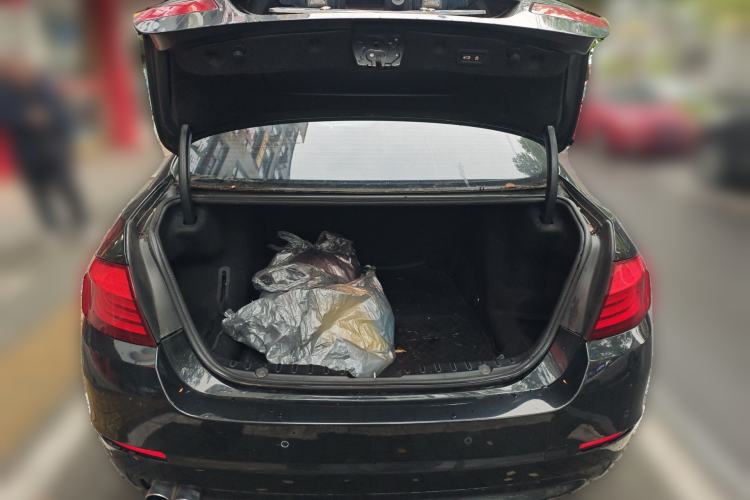 Used BMW 5 Series 2013 520Li Elegant Edition Trunk