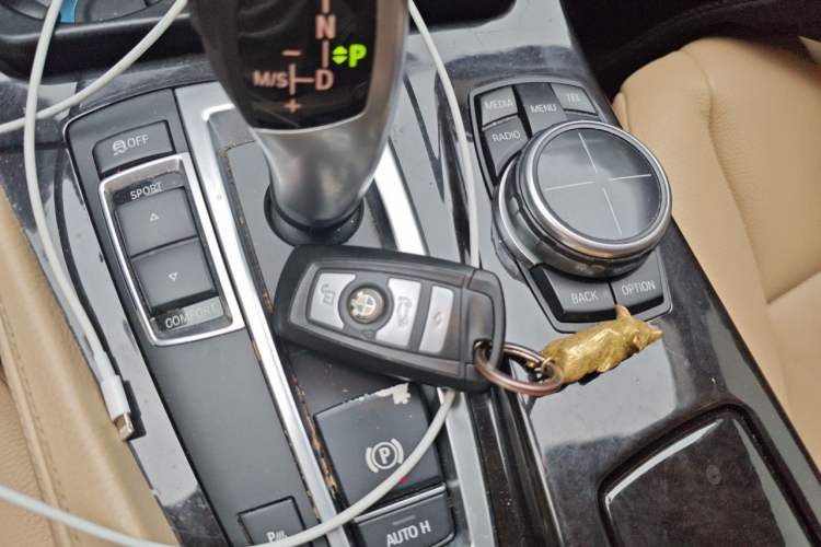 Used BMW 5 Series 2013 525Li Luxury Model Vehicle Key