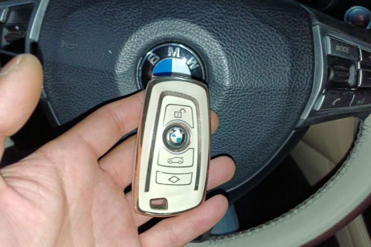 Used BMW 5 Series 2013 525Li Luxury Model Vehicle Key