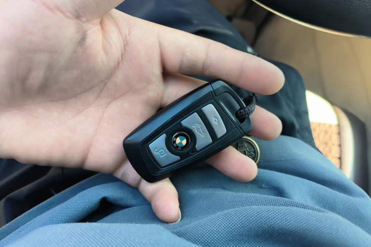 Used BMW 5 Series 2013 525Li Leading Model Vehicle Key
