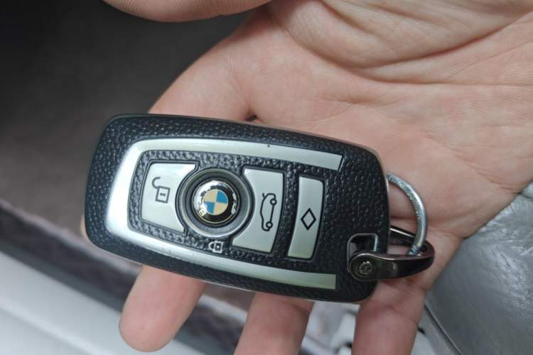 Used BMW 5 Series 2013 525Li Leading Model Vehicle Key