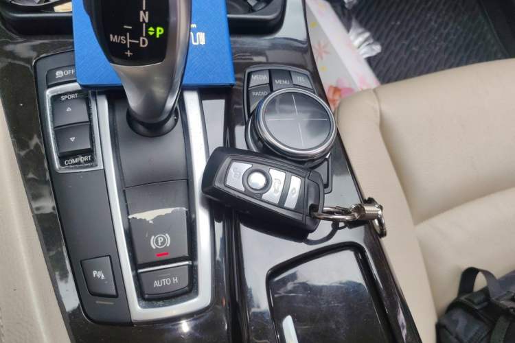 Used BMW 5 Series 2013 525Li Luxury Model Vehicle Key