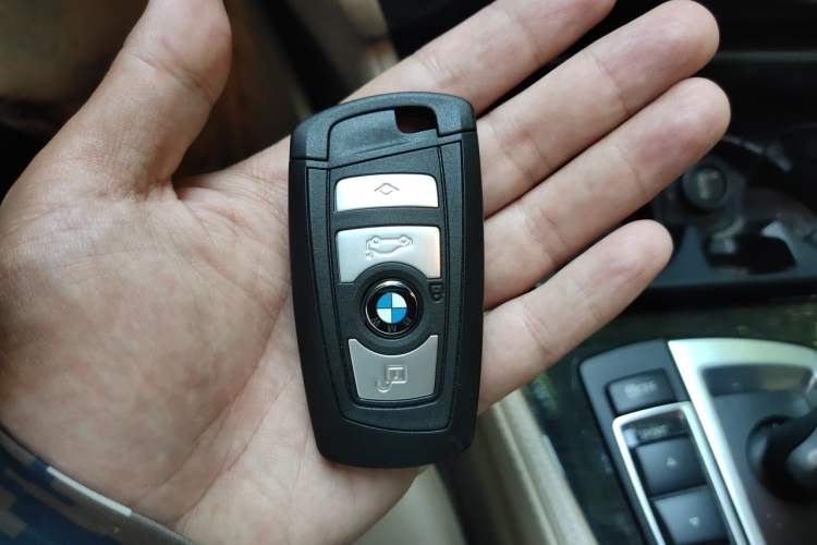 Used BMW 5 Series 2013 530Li Leading Model Vehicle Key