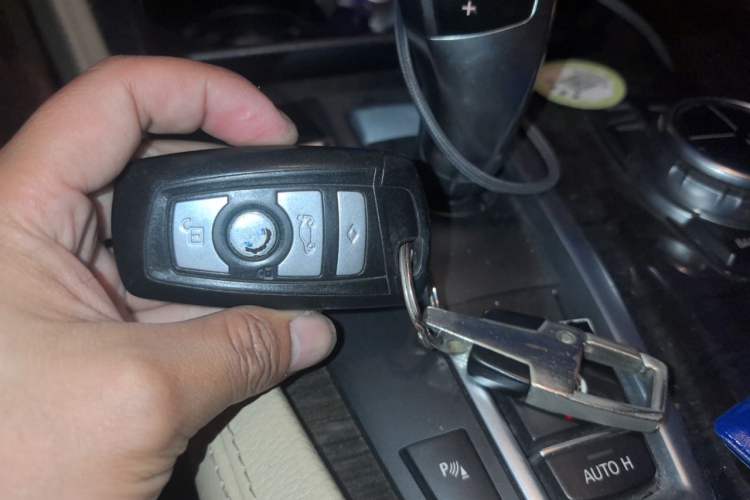 Used BMW 5 Series 2013 530Li Luxury Model Vehicle Key