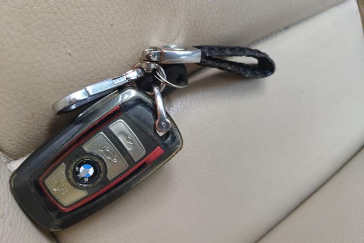 Used BMW 5 Series 2013 525Li Leading Model Vehicle Key