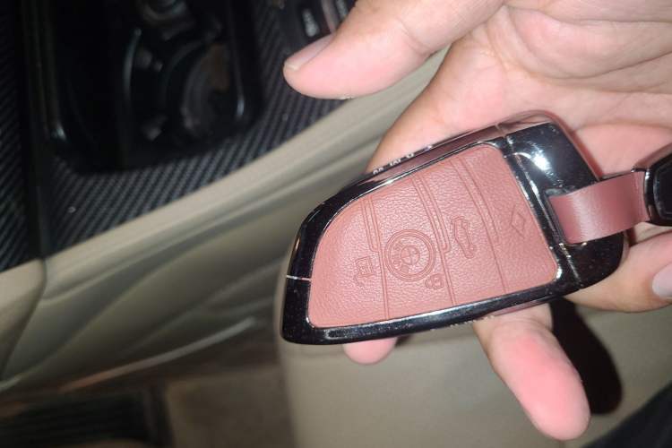 Used BMW 5 Series 2013 530Li Leading Model Vehicle Key