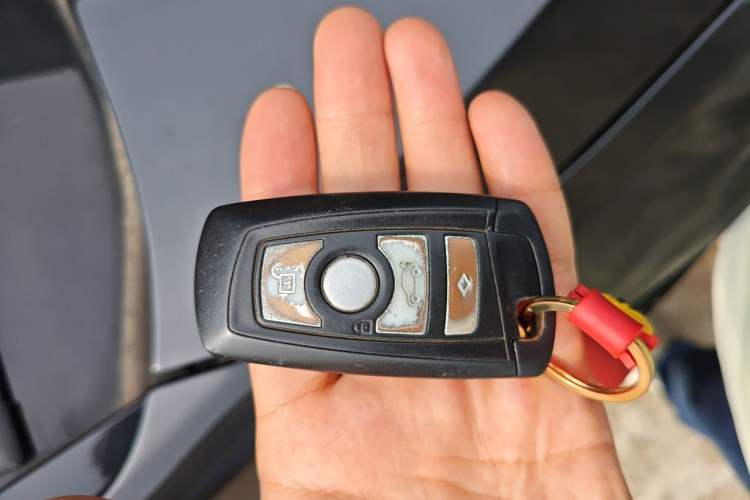 Used BMW 5 Series 2013 525Li Luxury Model Vehicle Key