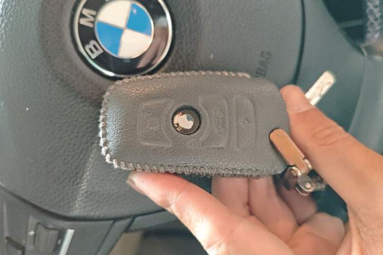 Used BMW 5 Series 2013 530Li Leading Model Vehicle Key